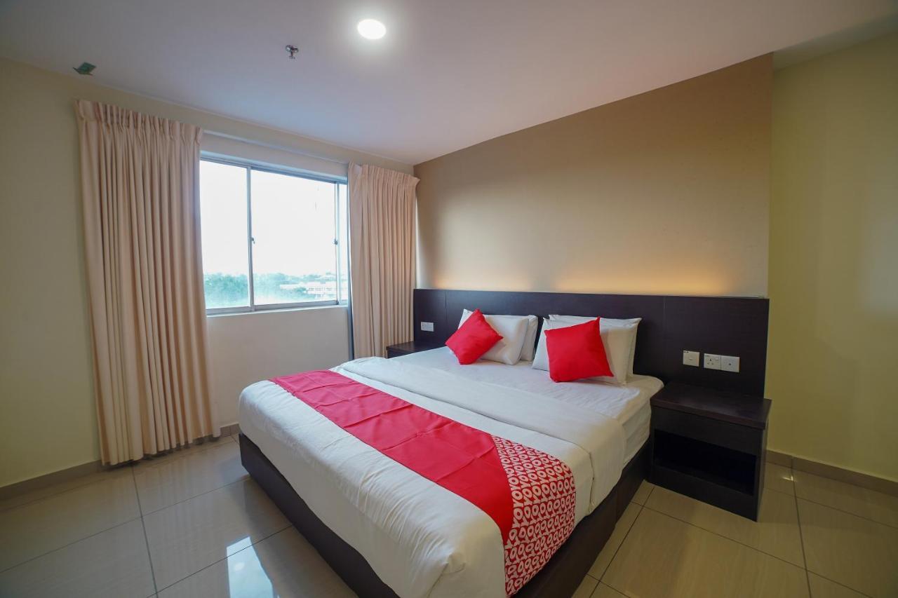 Oyo 89531 Villa Hotel Segamat Exterior foto