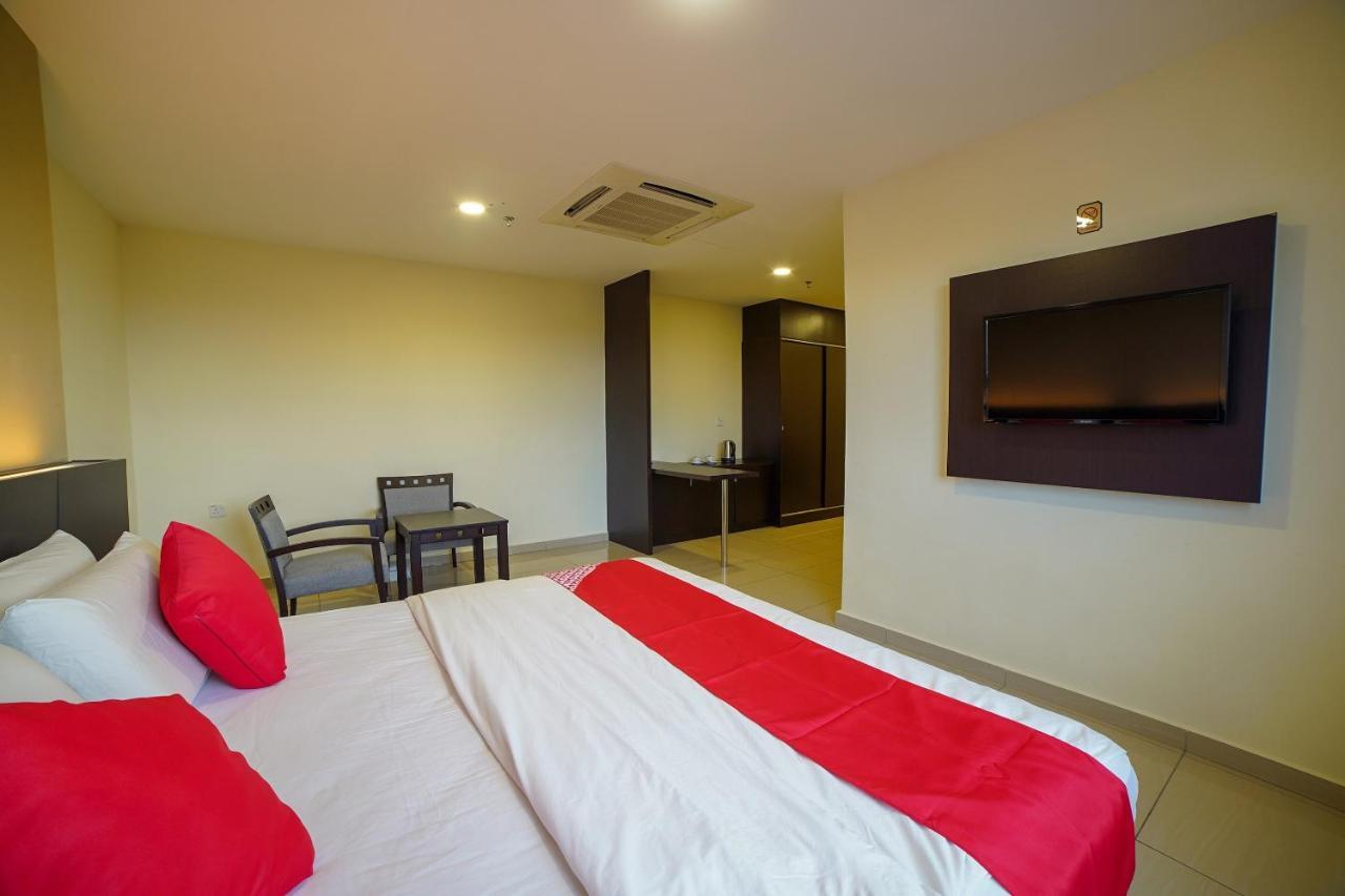 Oyo 89531 Villa Hotel Segamat Exterior foto